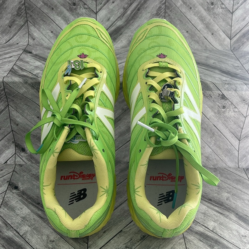 New Balance Green and Yellow Running Shoes Run Disney 2015 Tinker Bell Women’s - Picture 2 of 9